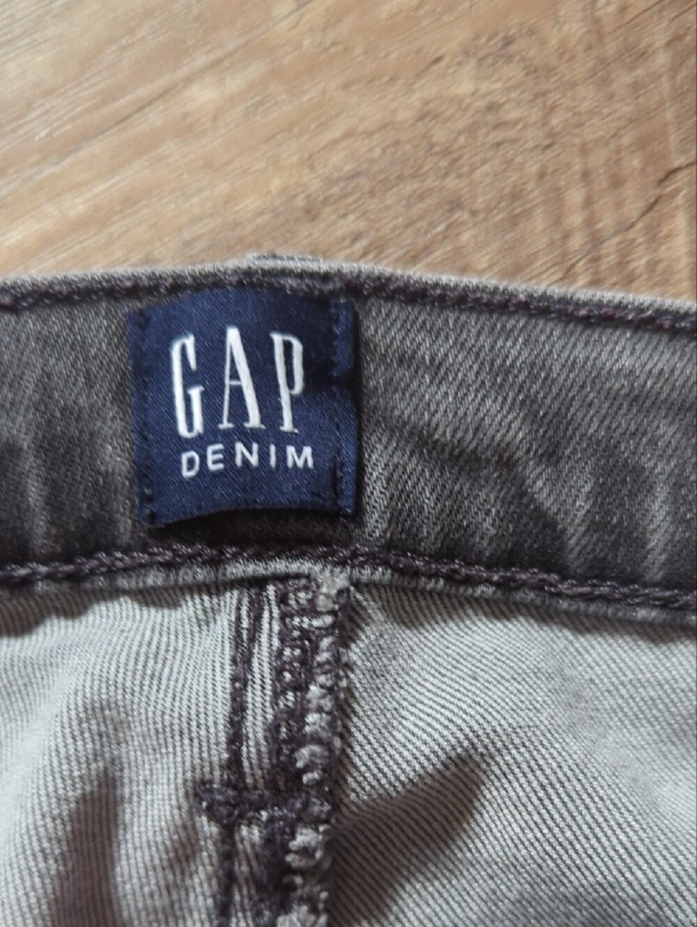 Women's GAP Gray/Black True Skinny Jeans, 31R - Picture 3 of 10